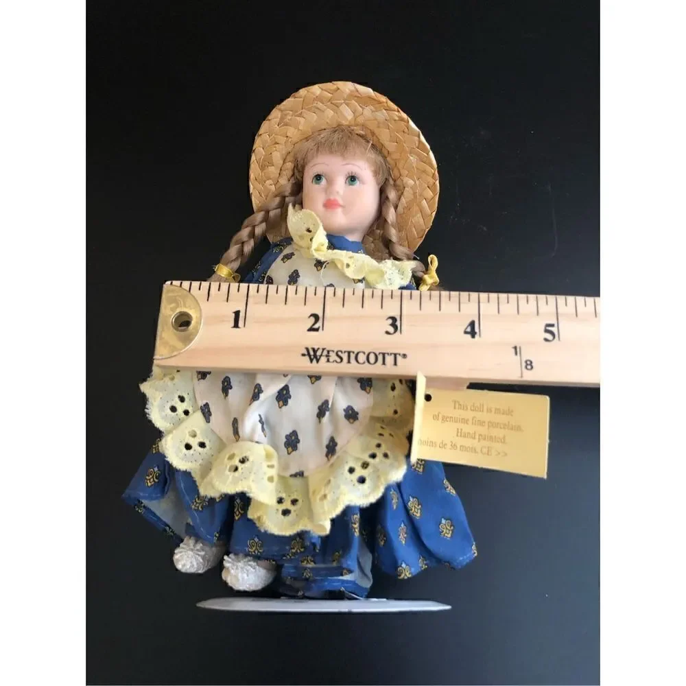 Les Poupees De Mado Genuine Porcelain Hand Painting